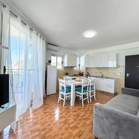 Riviera Pearl D43 * Дуррес