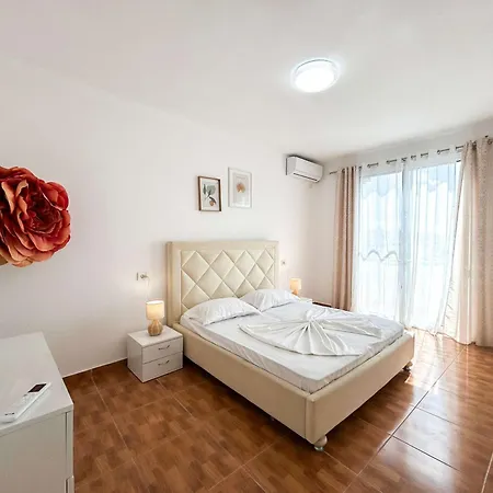 Riviera Pearl D43 * Durres